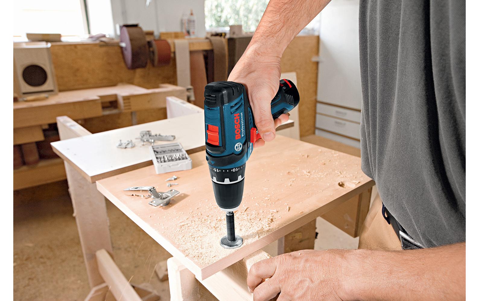 Bosch Professional Akku-Bohrschrauber GSR 12 V-15 + L-Boxx Clic&go Solo