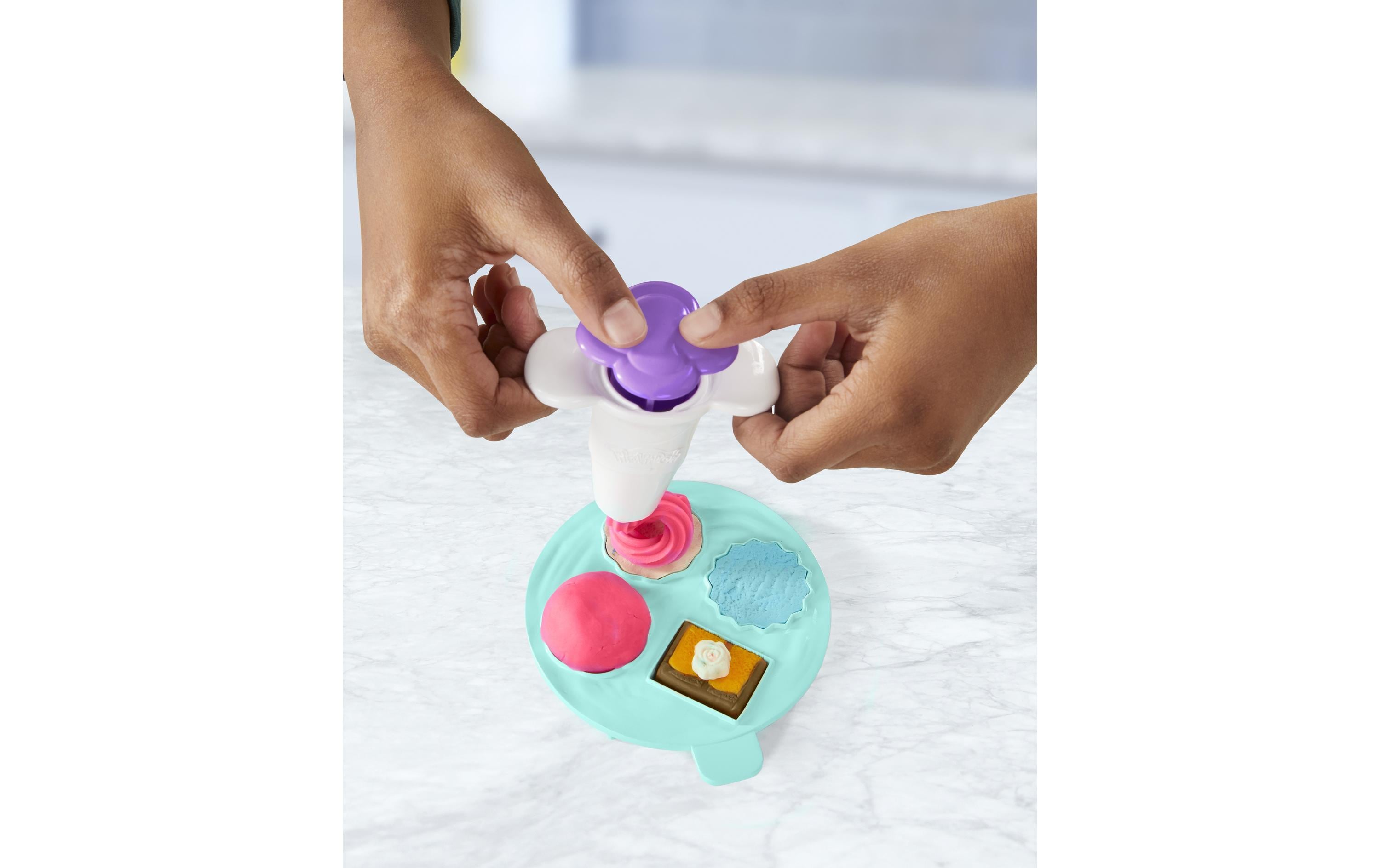 Play-Doh Knetspielzeug Super Küchenmaschine