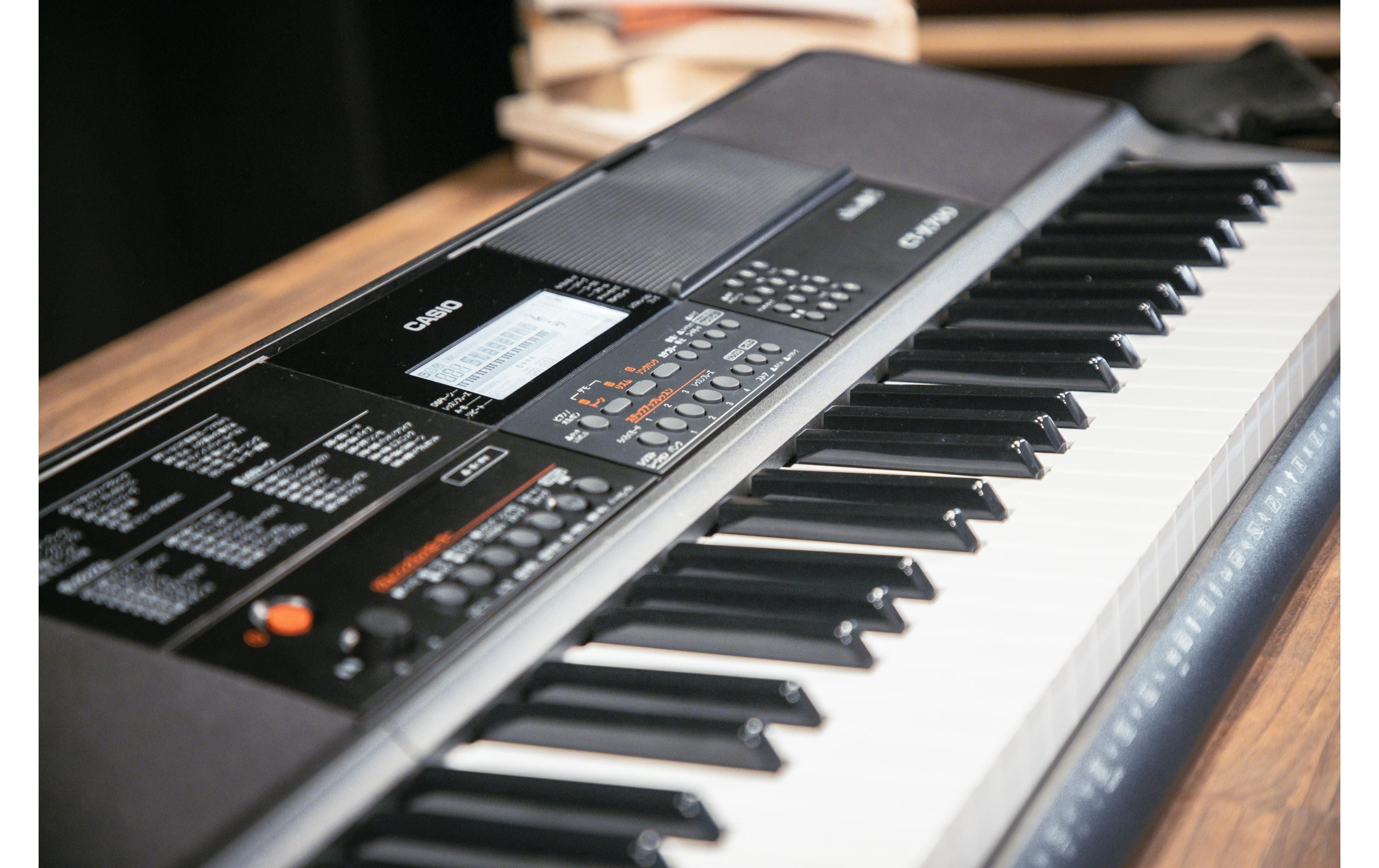 Casio Keyboard CT-X700