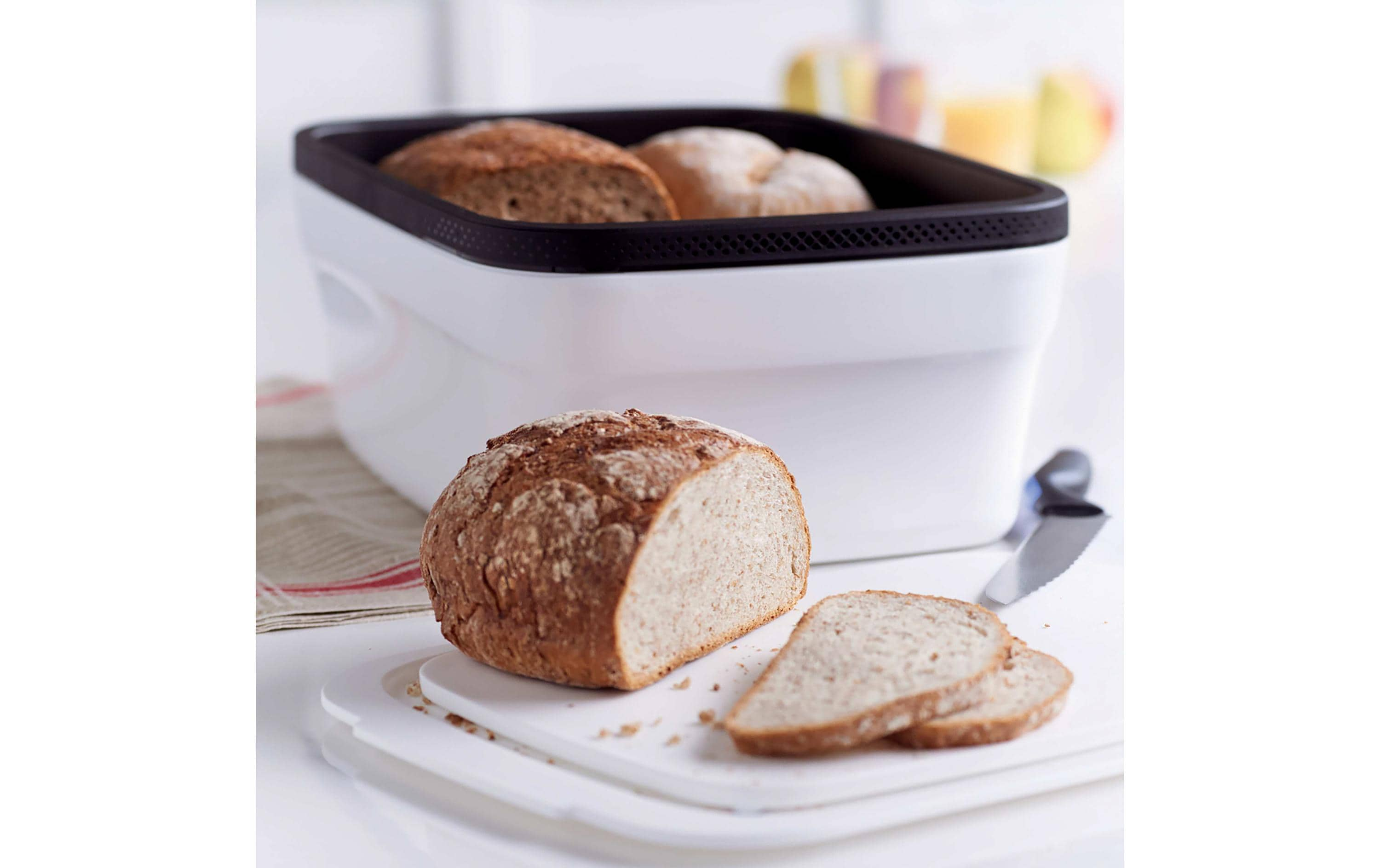 Tupperware Brotkasten Bread Smart Junior 32 x 16 x 15 cm, Weiss