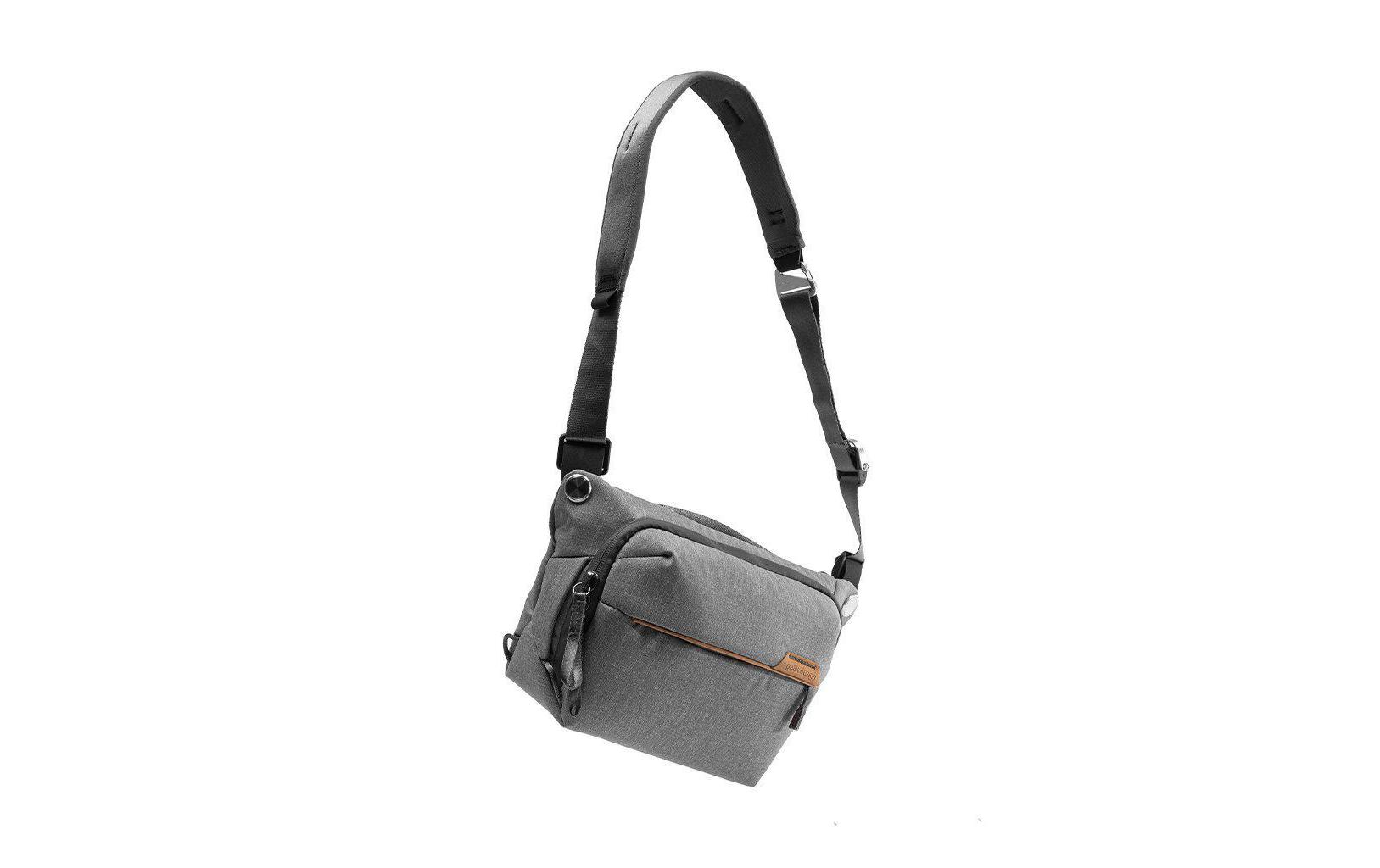 Peak Design Kameratasche Everyday Sling 10L v2 Hellgrau