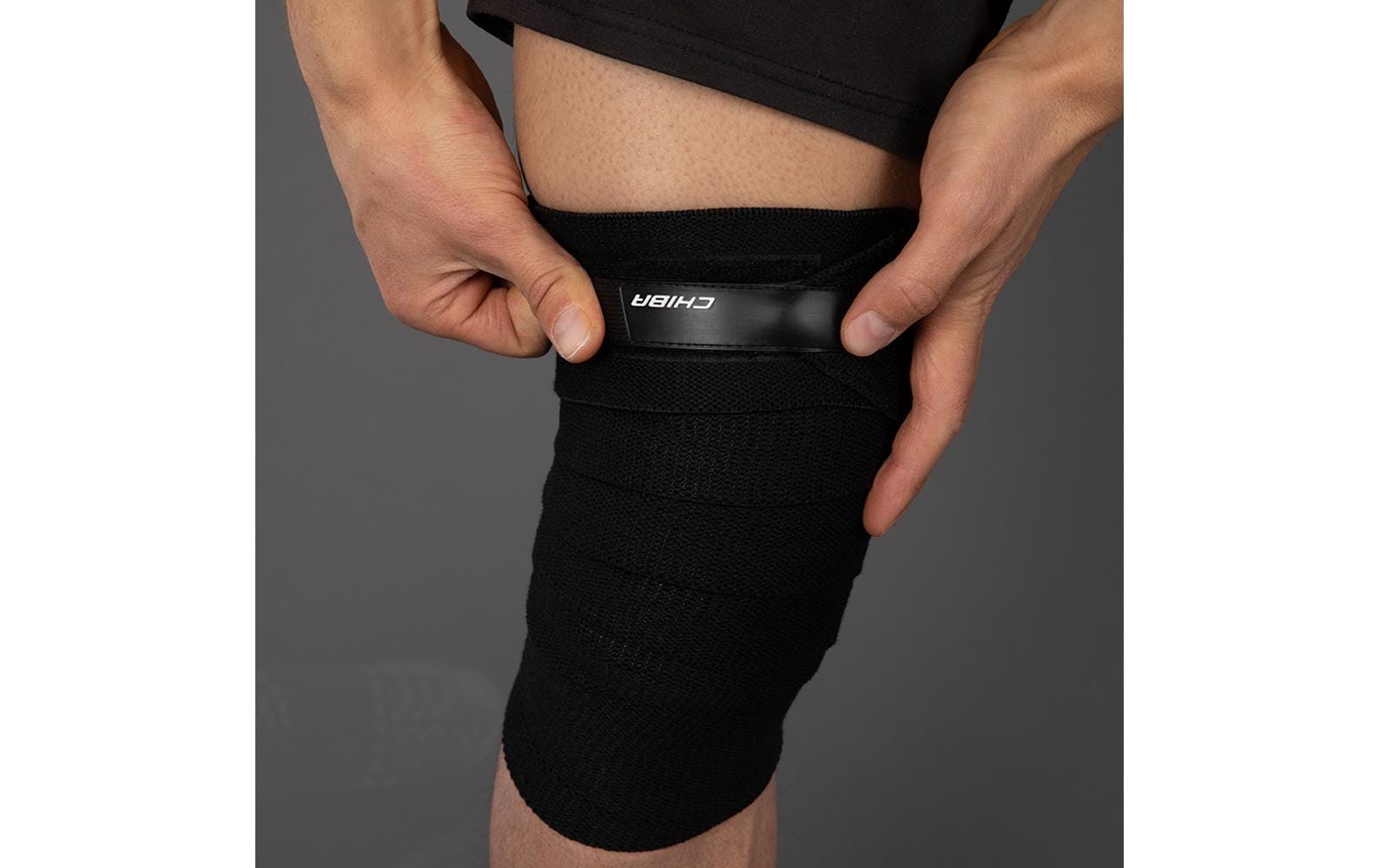 Chiba Fitness Kniebandage Black Line