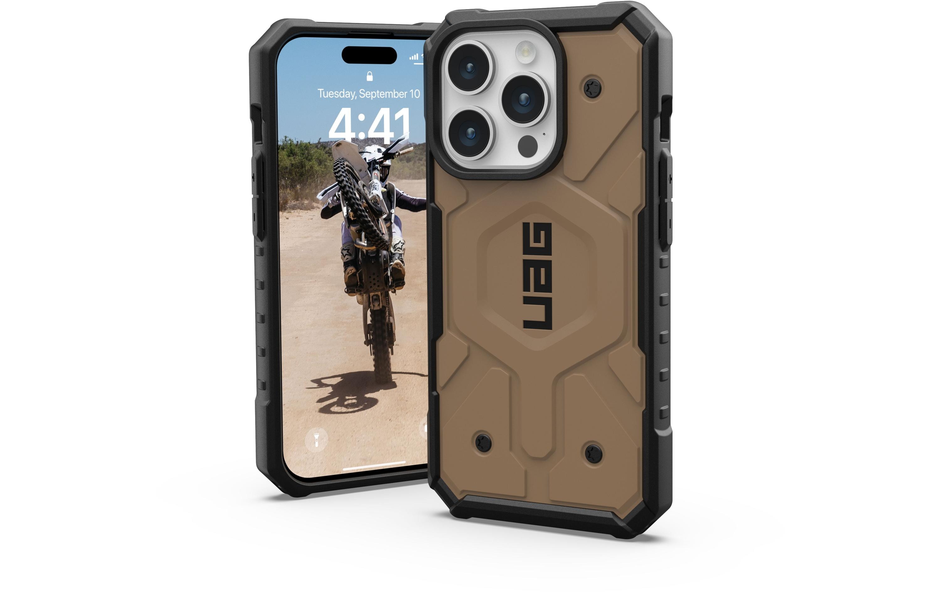 UAG Back Cover Pathfinder iPhone 15 Pro Dark Earth