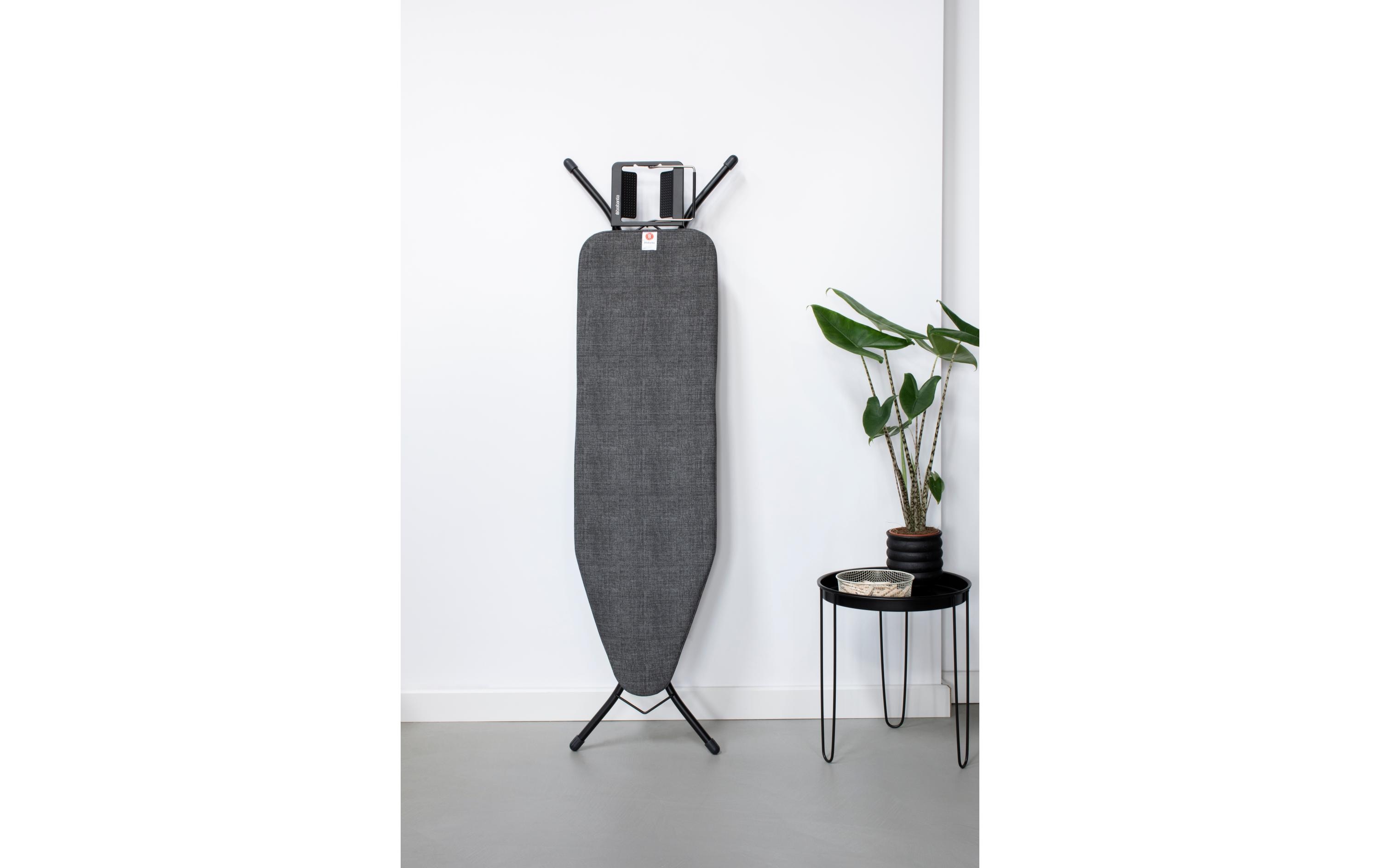 Brabantia Bügeltisch mit Dampfbügeleisenablage Denim Black