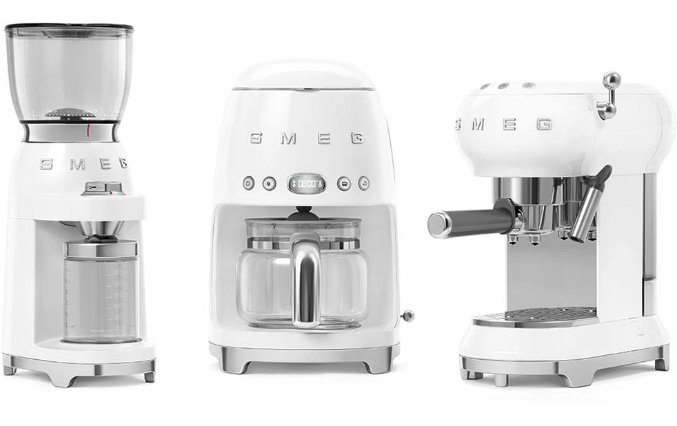 SMEG Filterkaffeemaschine 50's Style DCF02WHEU Weiss