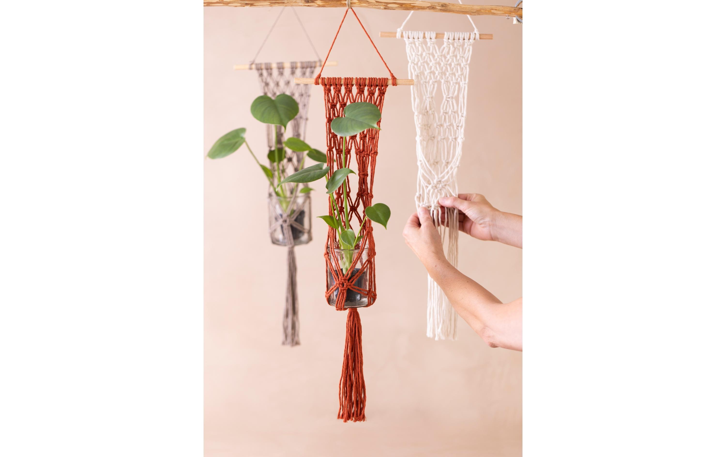 Creativ Company Bastelset Mini Macramé Blumenaufhänger