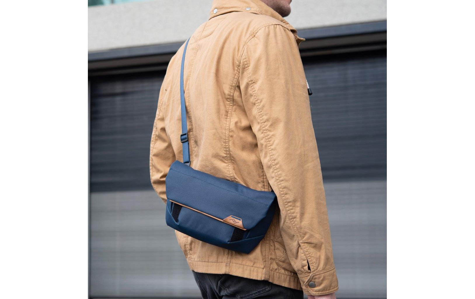 Peak Design Kamera-Tasche Field Pouch v2 Dunkelblau