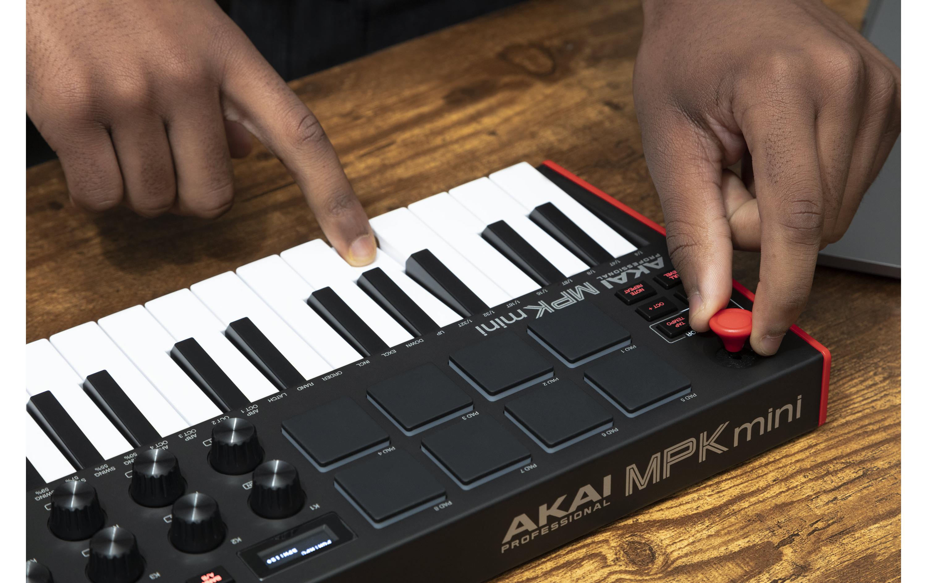 Akai Keyboard Controller MPK Mini MK3