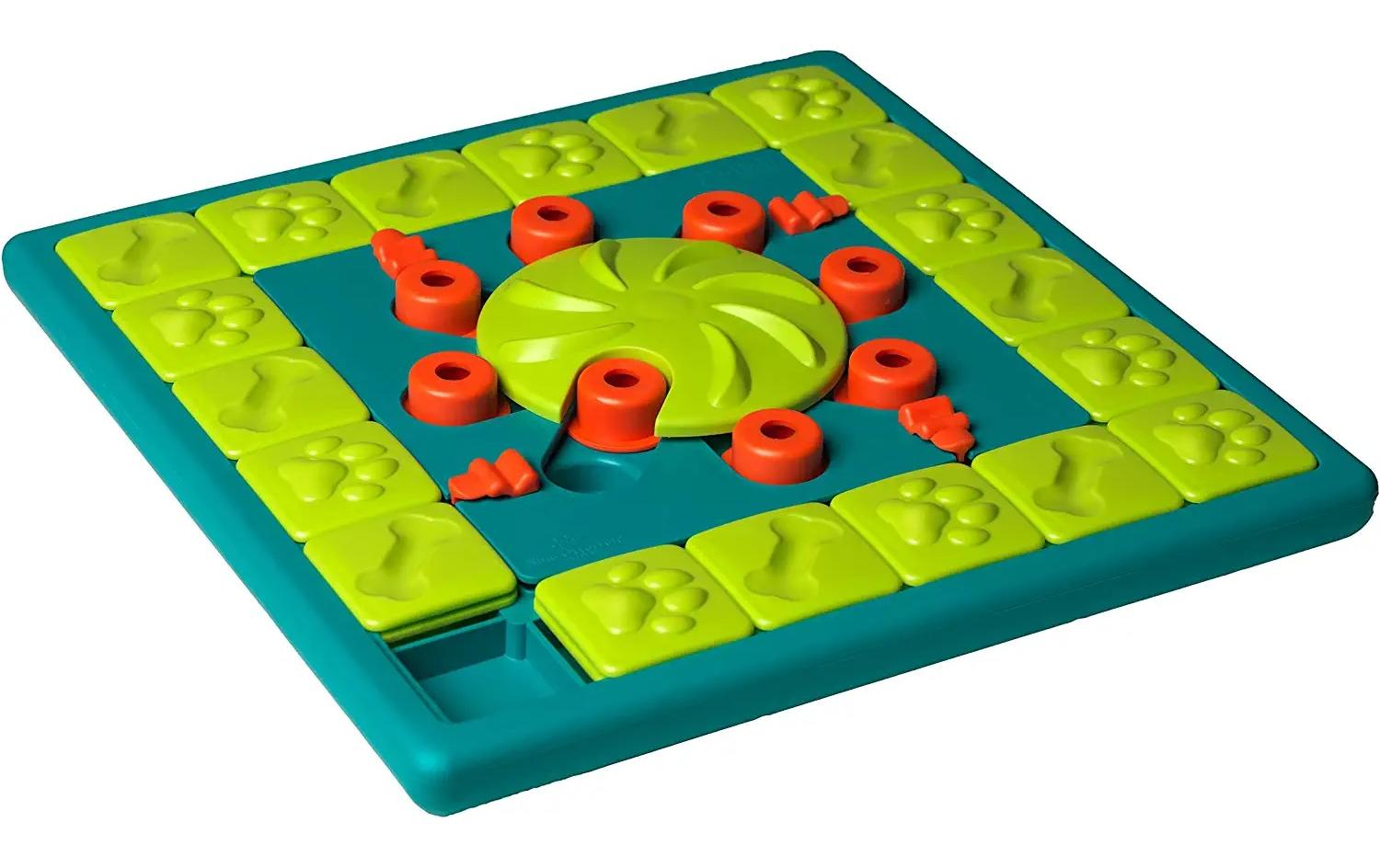 Nina Ottosson Strategie-Spiel Multipuzzle, 37.7 x 37.7 x 4.7 cm, Grün